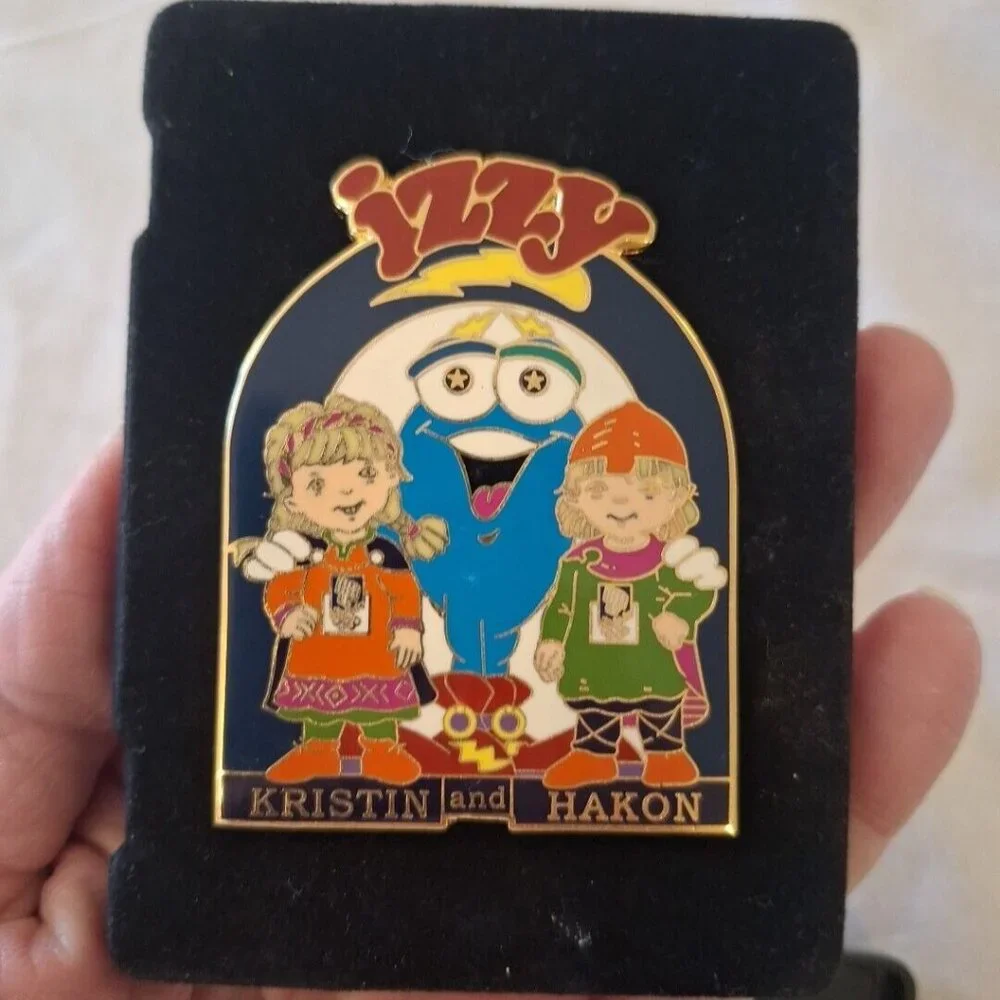 Atlanta 1996 Olympics Izzy Pin Kristin & Hakon Official Limited Edition - Picture 7 of 10